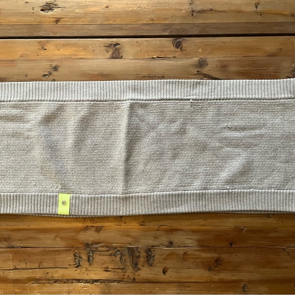 Lululemon Merino Wool Scarf - Picture 3 of 5